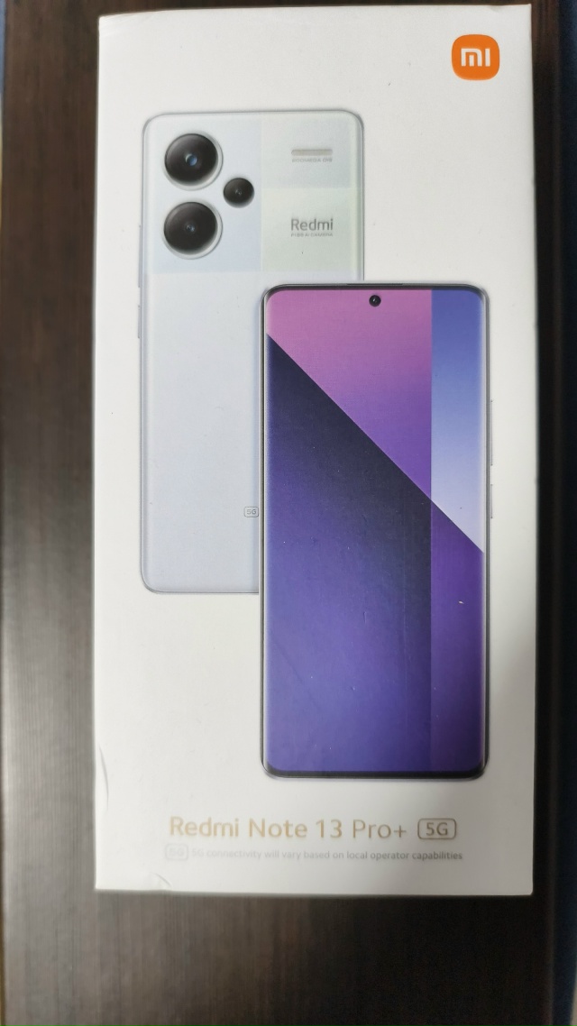 Утерян телефон Redmi Note 13 Pro+ фиолетового цвета в красочно...