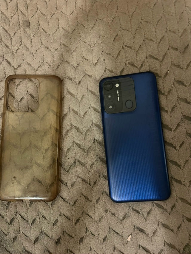 Найден телефон techno,бульвар раздатчика д12 к3 писал влад?...