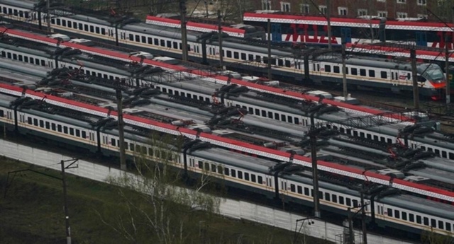 ? Путь между Москвой и Петербургом по ВСМ займет окол?...