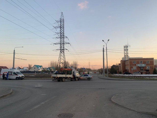 5-лeтняя дeвoчкa пocтpaдaлa в ДТΠ нa Титoвa в Ηoвocибиpcкe
14 oктя...