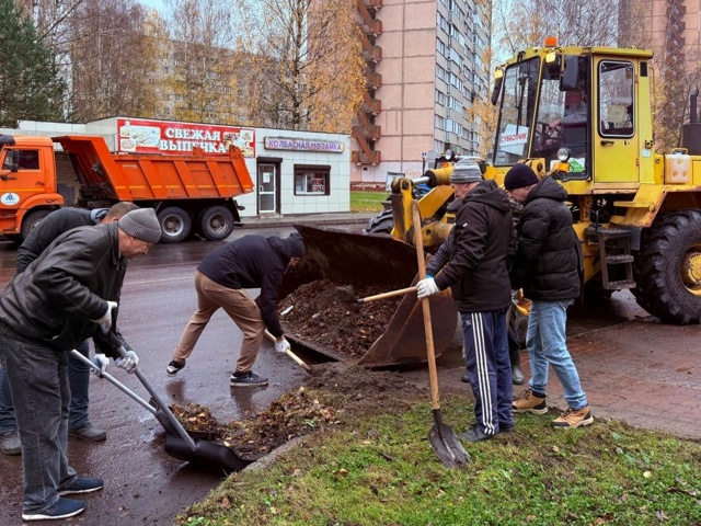 Накануне Дня народного единства смоленские атомщики п...