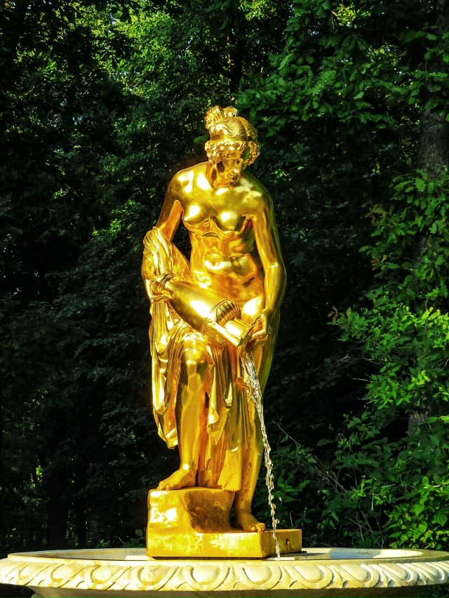 Петергоф. Нижний парк. Фонтан 