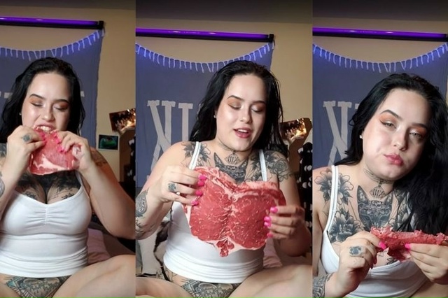 Девушку зовут Венди Маршалл, и она известна в узких кру...