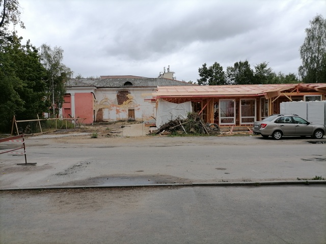 Город преображаеттся на глазах.