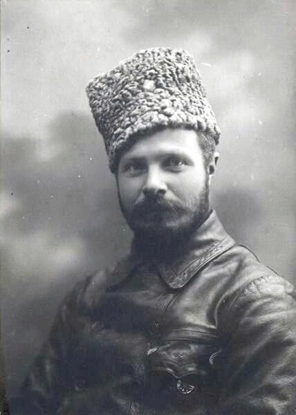 Михаил Фрунзе. Чужой среди своих
Одним из самых выдающ...