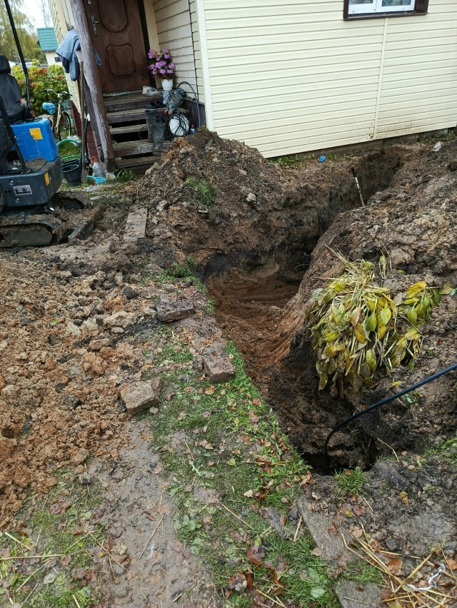 Т. 89159708403
Услуги миниэкскаватора
нa гуceничном ходу, удо...