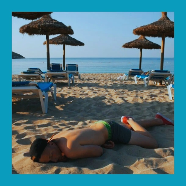 “Повсюду русские!” — британец назвал отдых в Турции х...