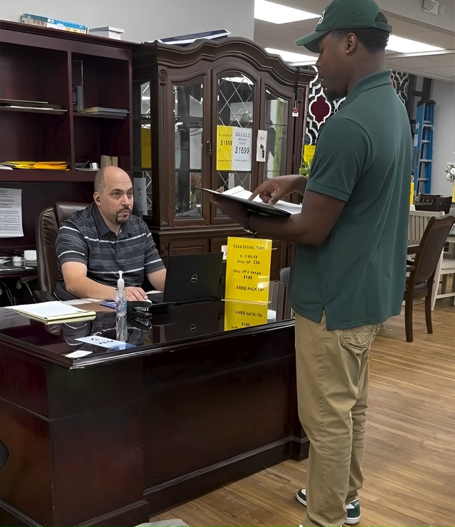 Схема проста: вы анонимно отправляете жалобу, а специа?...