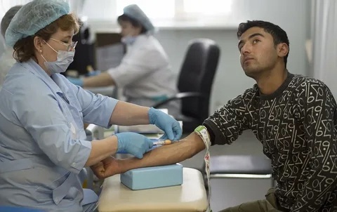 ❌ Депутаты потребовали запретить лечить мигрантов бе?...