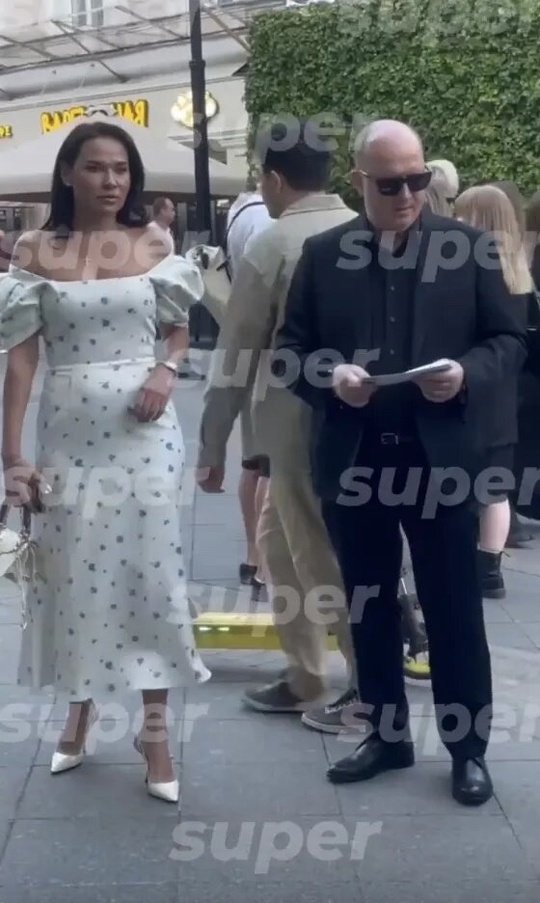 Больше не холостяк: Сергей Бурунов показал свою молоду...