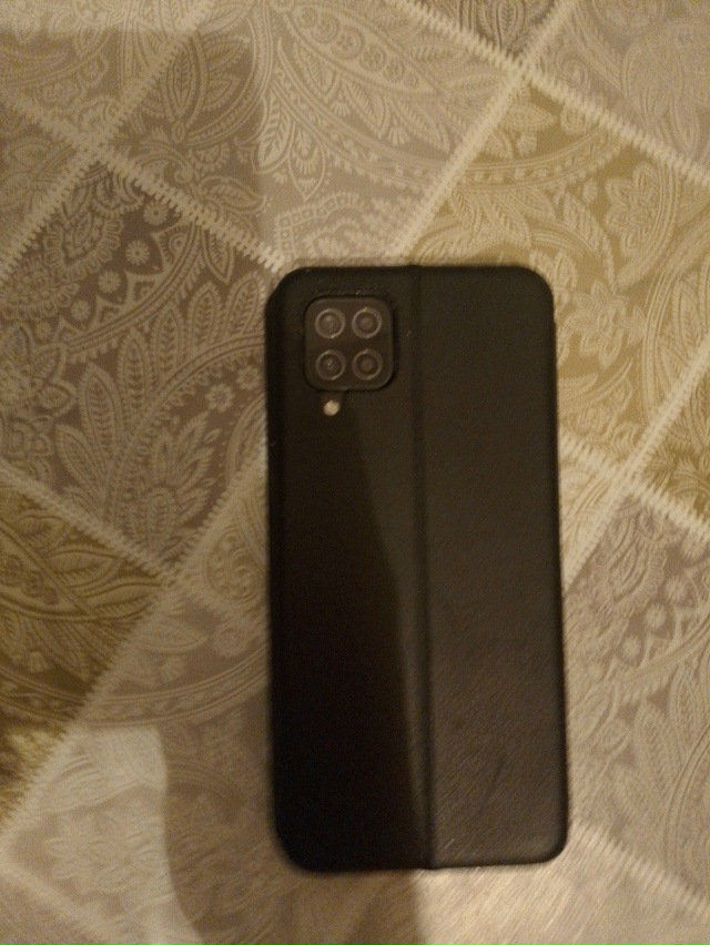 Найден телефон, верну владельцу.