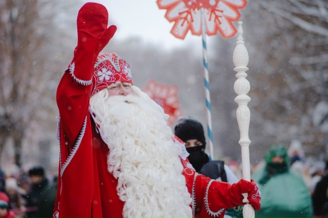 Предложено вернуть 13-ю зарплату
Традицию выплачивать ...
