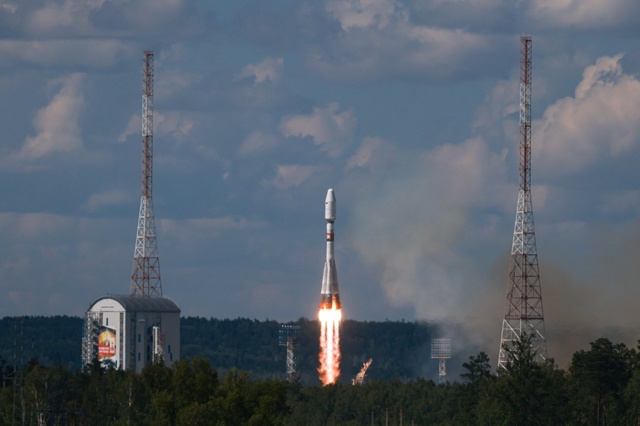 Самарская ракета-носитель «Союз-2.1б» успешно стартова?...