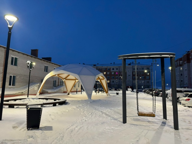 Благоустройство двора