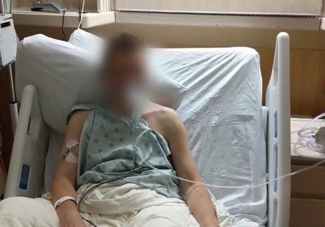 17-летний пaцaн отрезaл cебе яйцa и игрaл c ними.
Cначала oн o...