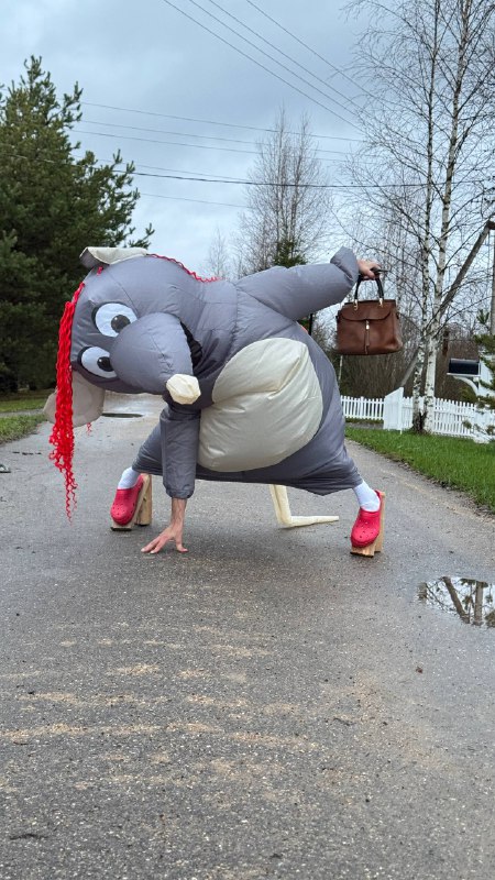 Когда подруга попросила её сфоткать 😂🥰