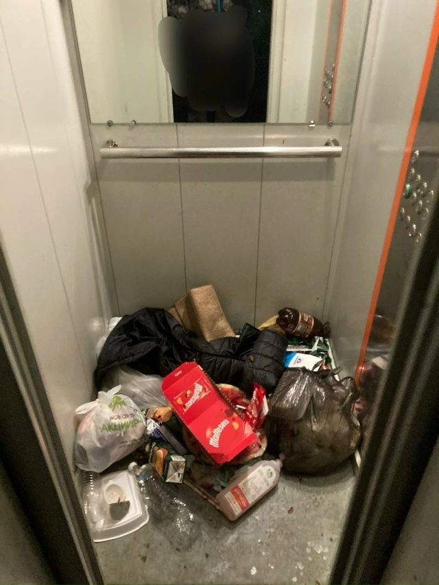 Громова, 34. Лифт.
Как с таким бороться?