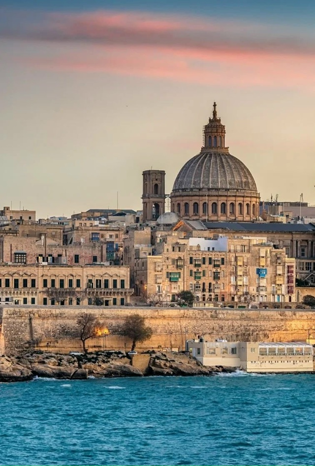 🌍 Мальта — это остров, где камень хранит память веков....