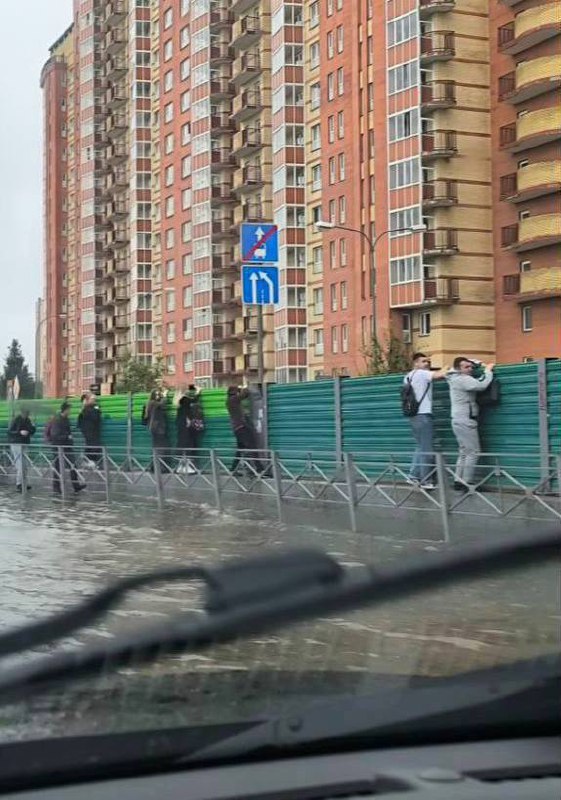🫣 Дороги на работу в Москве напоминают полосу препятствий