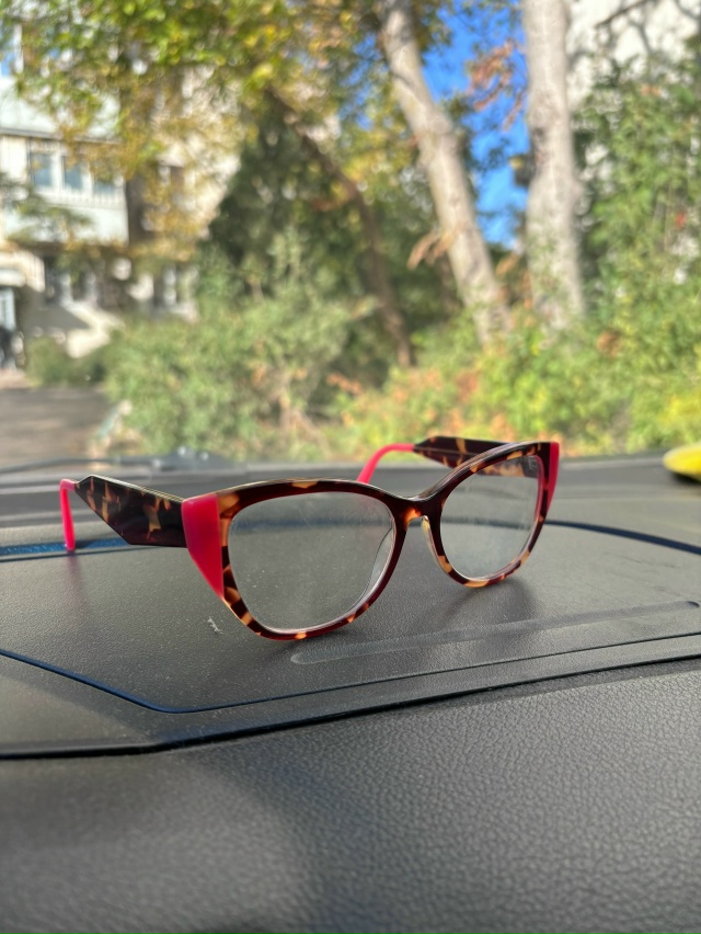 Найдены очки 🤓 Некрасова 61 ,верну 89785829316