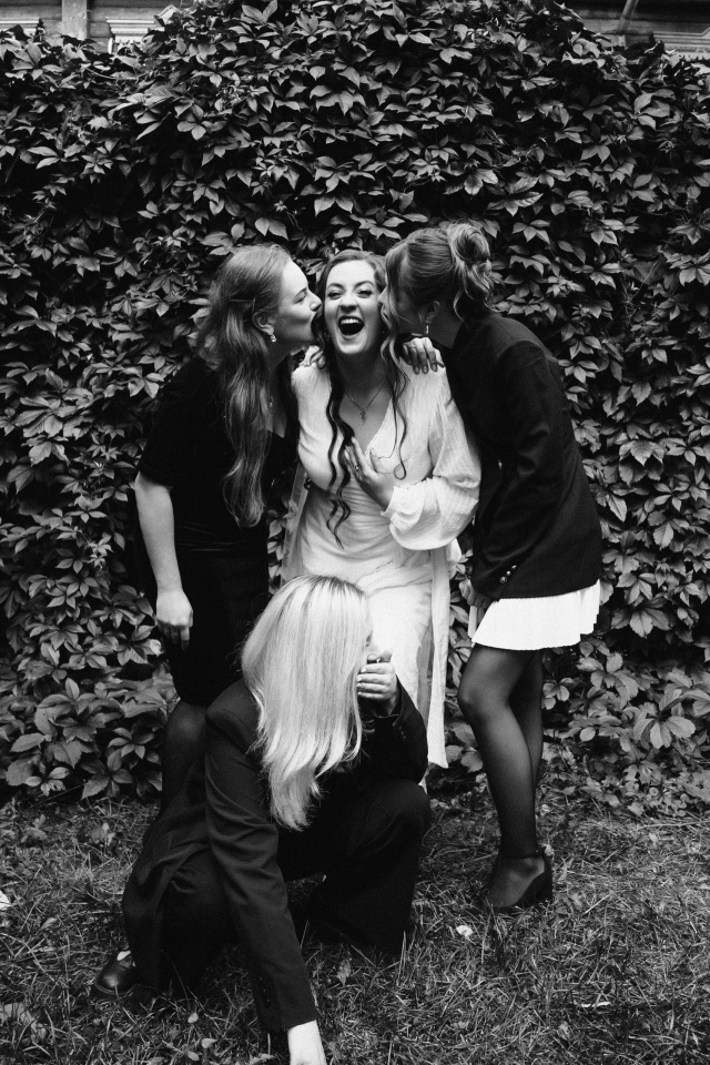 Хочу поделиться нашей камерной свадьбой. Очень рады, ч?...