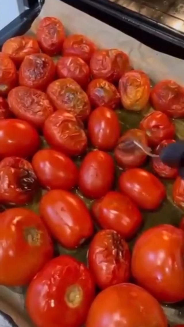 Очень вкусный салатик из печёных овощей - сытный, с нев?...