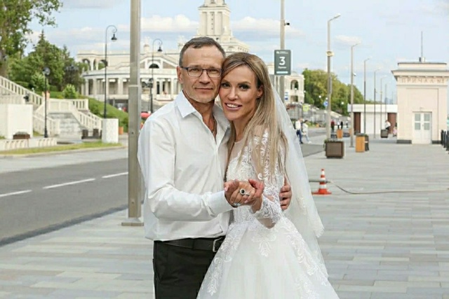 Сегодня нашей семье 2 месяца)
Свадьба двух речных круиз...