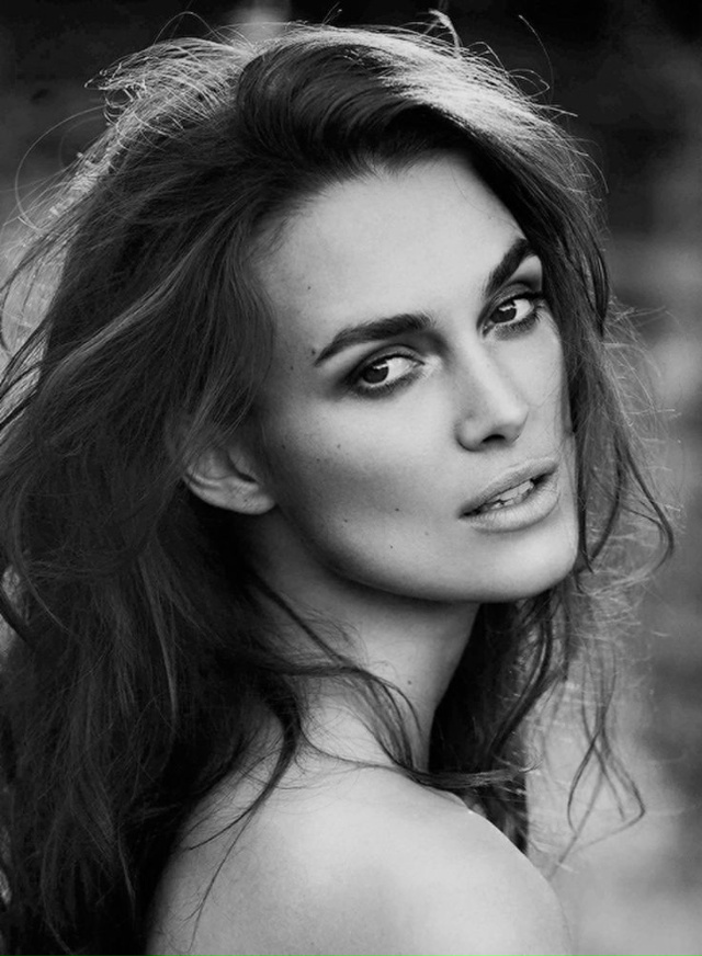 ОДHУ ТАЛAHTЛИВУЮ АКТРИСУ ВЫЖИЛА ИЗ ТЕАТРА ЗЛАЯ ИНТРИГАН?...