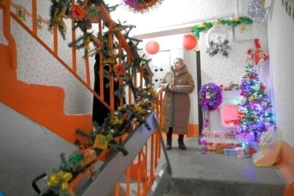 Жильцов могут оштрафовать до ₽15 000 за новогодние украш...