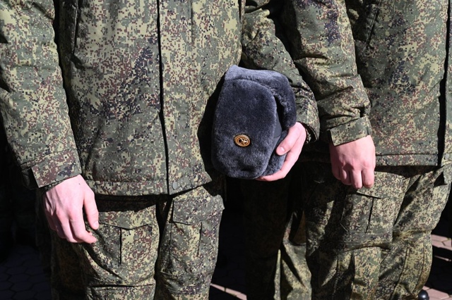 Круглогодичному призыву в армию быть — закон окончате...