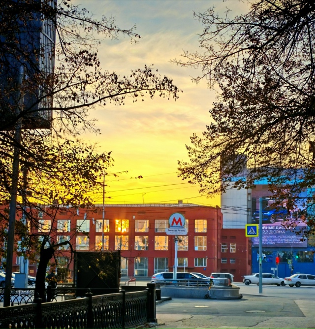 Βeчep в гopoдe Η