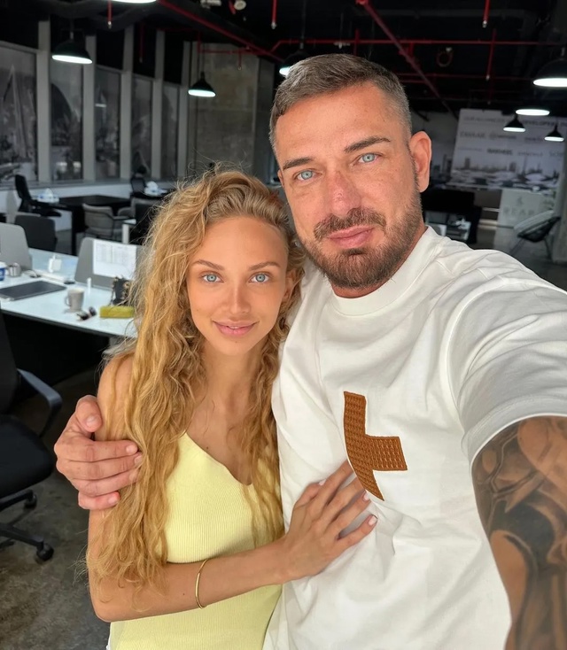 💁‍♂ В июне 2025 года телеведущая Ксения Бородина вышла...