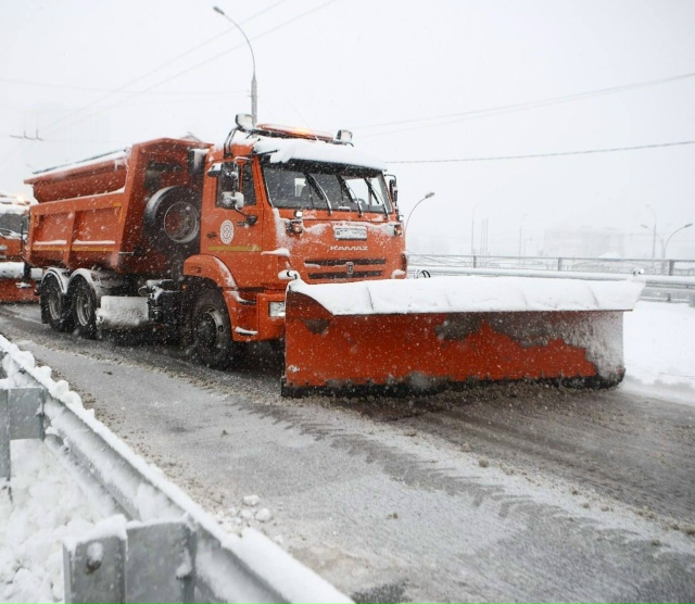 Μэp Ηoвocибиpcкa пopучил глaвaм paйoнoв и дopoжным cлужбaм в тeчe?...