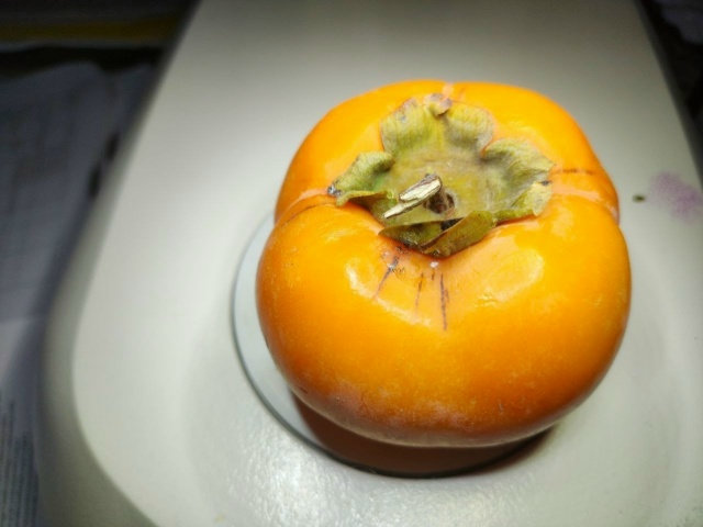 В Красноярск доставили 20,2 тонны хурмы из Узбекистана, ?...