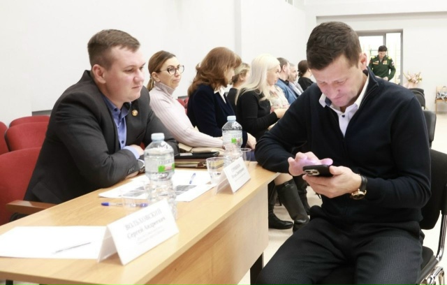 В протвинском лицее прошла выездная администрация
Г?...