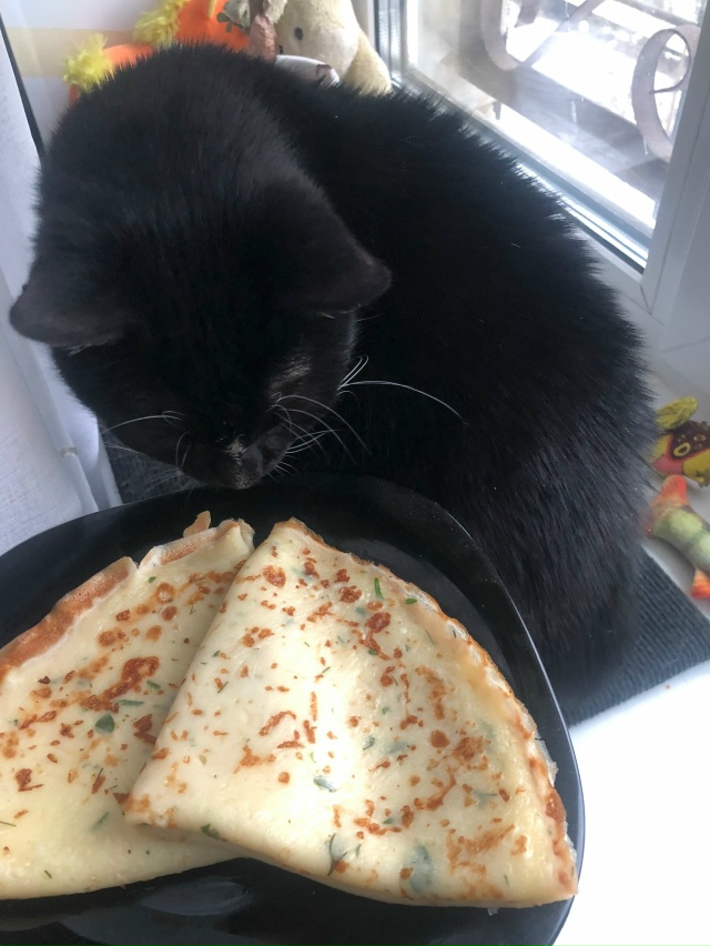 - Ням. Ням!! - Скоро пост! Надо отъедаться!!!- Коко Шанель)