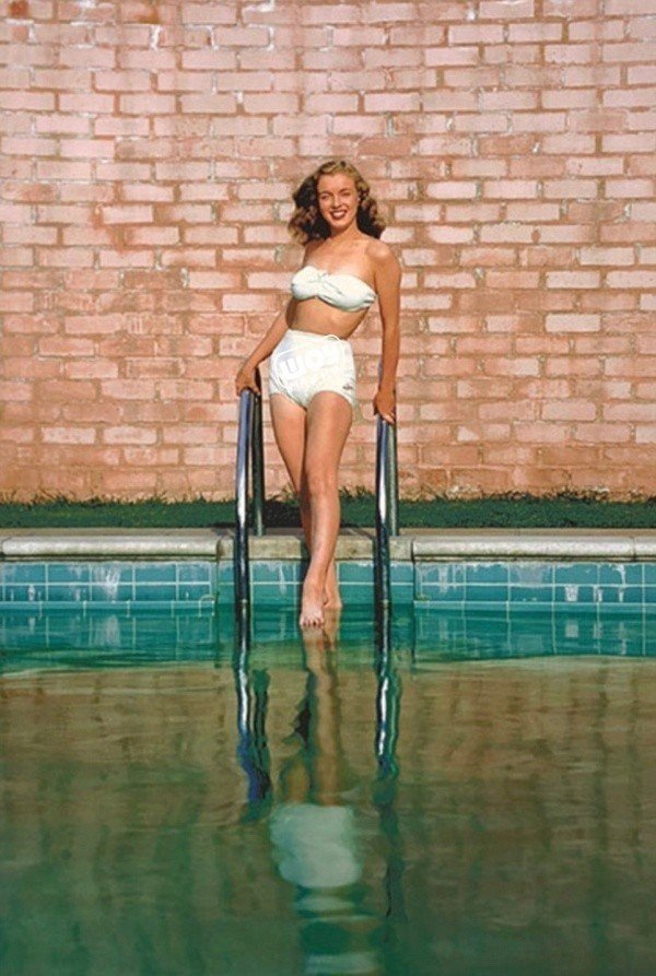 Мэрилин Монро в юности была просто нереальной красотк?...