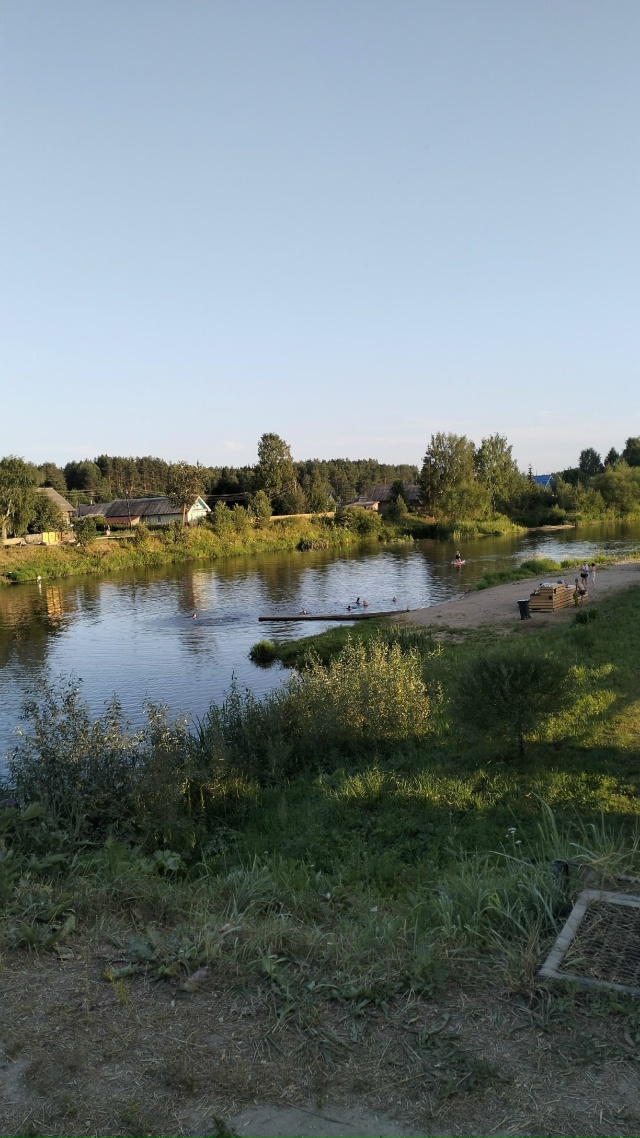 🗺 Маленькое село, в стороне от ЖД, пригород Вельска, в ?...