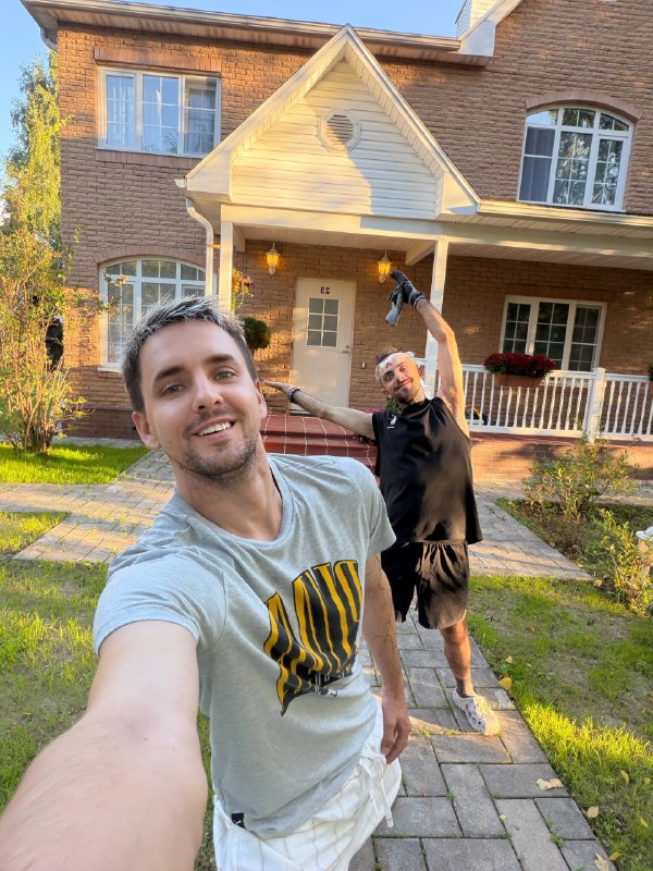 У нас теперь есть свой дом 🏡❤️
До сих пор не верится, что могу это сказать. Мы очень долго к этому