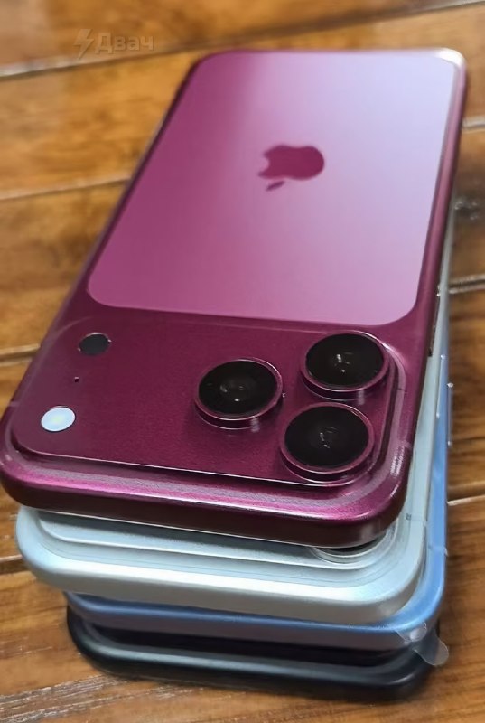 В Сети впервые показали, как будет выглядеть iPhone 18 Pro вживую — инсайдер Сонни Диксон опубликова