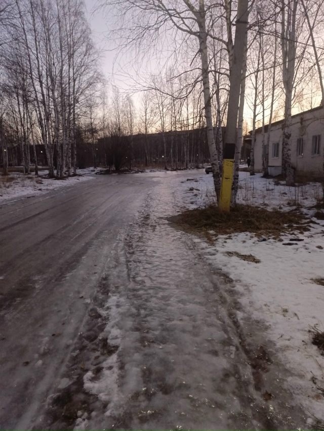 Здравствуйте! Около магазина стройка и сытый уголок до...