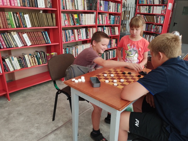 ИГРЫ В БИБЛИОТЕКЕ 📚♟️🎲
В Огурской библиотеке состо...