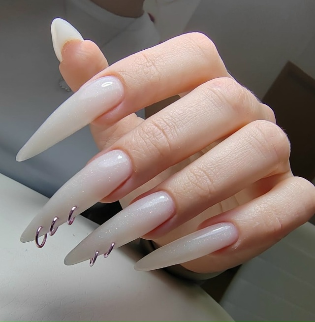 Что может быть приятнее нового маникюра?! Наверно толь?...