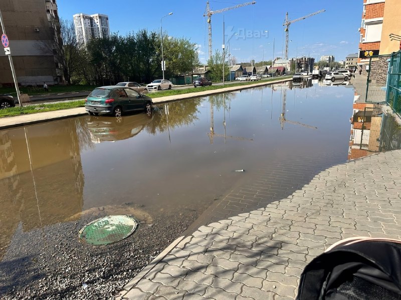 Энгельс тонет в нечистотах — в городе введён режим ЧС из-за аварии на главном коллекторе
Ситуацию д