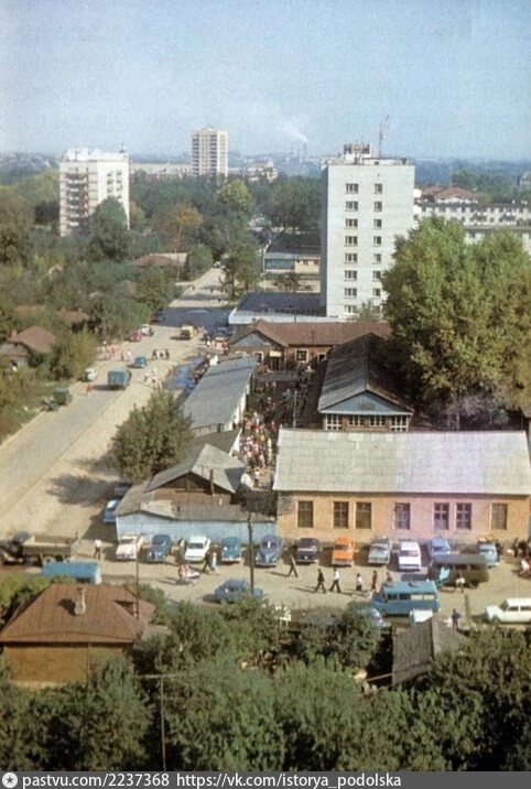 Ретро Подольск ⏳
Старый рынок на Свердлова. 1975 г.