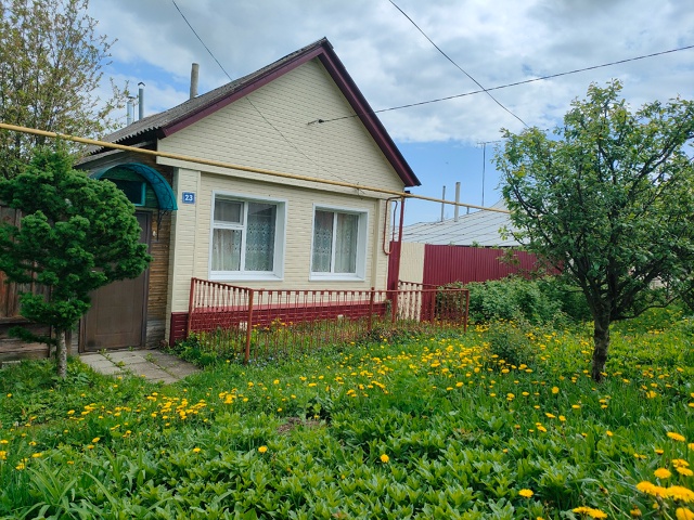 Продаю жилой дом, площадью 30 квм,все коммуникации цент?...