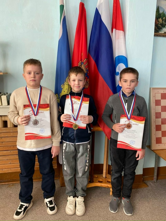 В КОЖАНАХ ИГРАЛИ В СТОКЛЕТКИ
15 ноября в Кожановском ш...