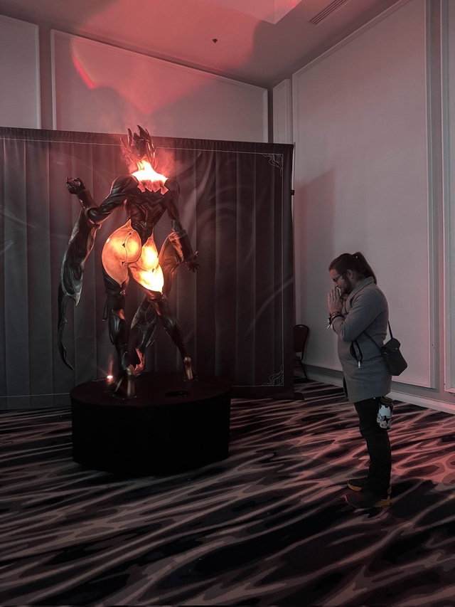 На фанатской конференции по Warframe обнаружили полноразм...