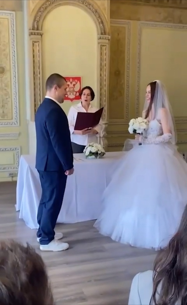 «Вы будете флексить по жизни рука об руку, вместе переж...