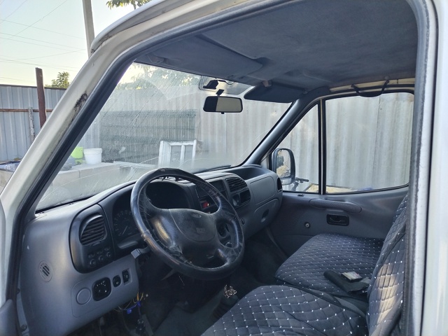 Продам Форд транзит 2000 г. 2.4 TDI на полном ходу , новая зим...